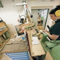 Impressionen des virtuellen Rundgangs durch die Holzspielzeugmacherschule.